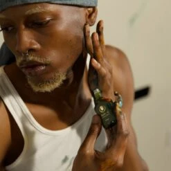 Eira Roll On Parfum Ol Bijou -Comme des Garcons Sales Store 48403 3 min